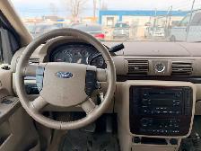 2006 Ford Freestar SEL - 7 Passenger - Photo 10