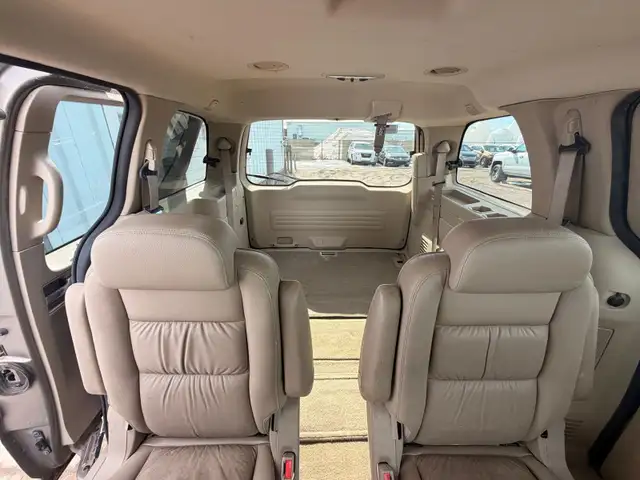 2006 Ford Freestar SEL - 7 Passenger - Photo 13