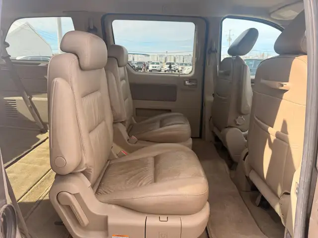 2006 Ford Freestar SEL - 7 Passenger - Photo 14