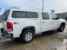 4x4 ~ 2013 GMC SIerra 1500 ~ CREW CAB WITH CAP ~ SAFETIED - Photo 2