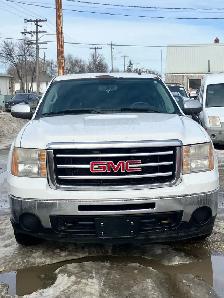 4x4 ~ 2013 GMC SIerra 1500 ~ CREW CAB WITH CAP ~ SAFETIED - Photo 3