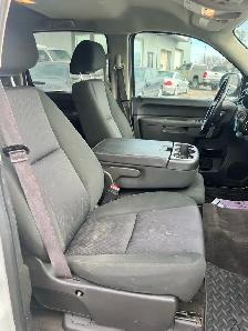 4x4 ~ 2013 GMC SIerra 1500 ~ CREW CAB WITH CAP ~ SAFETIED - Photo 5