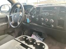 4x4 ~ 2013 GMC SIerra 1500 ~ CREW CAB WITH CAP ~ SAFETIED - Photo 6