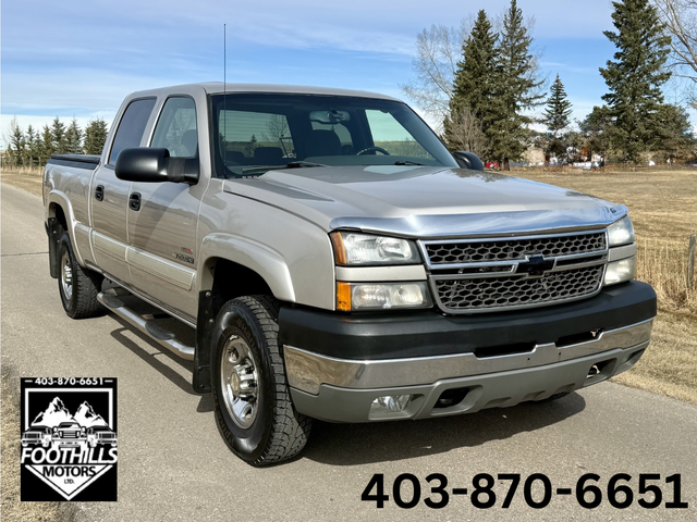 2005 Chevrolet Silverado 2500HD LS 4x4 LLY Diesel VERY CLEAN