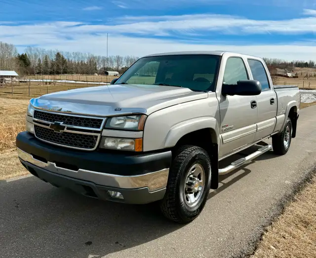 2005 Chevrolet Silverado 2500HD LS 4x4 LLY Diesel VERY CLEAN - Photo 3