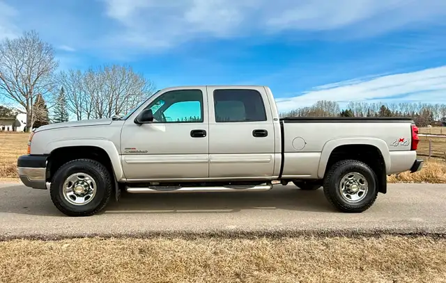2005 Chevrolet Silverado 2500HD LS 4x4 LLY Diesel VERY CLEAN - Photo 5
