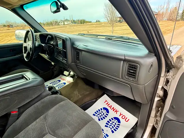 2005 Chevrolet Silverado 2500HD LS 4x4 LLY Diesel VERY CLEAN - Photo 14