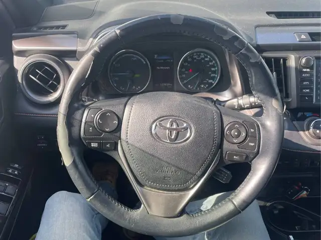 2017 Toyota RAV4 Hybrid AWD No Accident - Photo 11