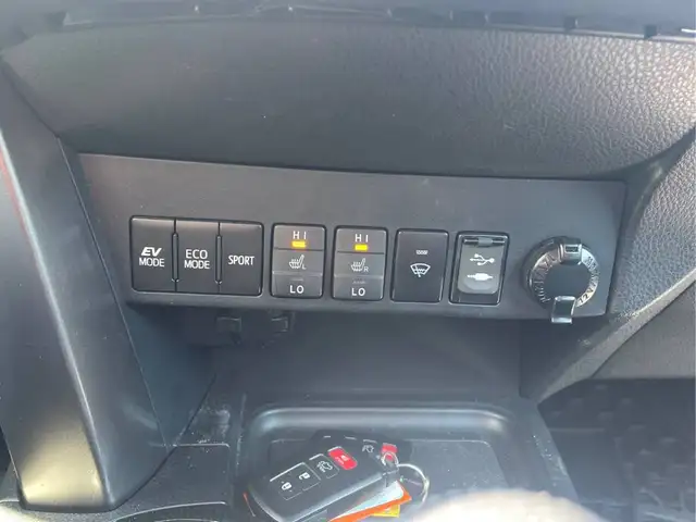 2017 Toyota RAV4 Hybrid AWD No Accident - Photo 13