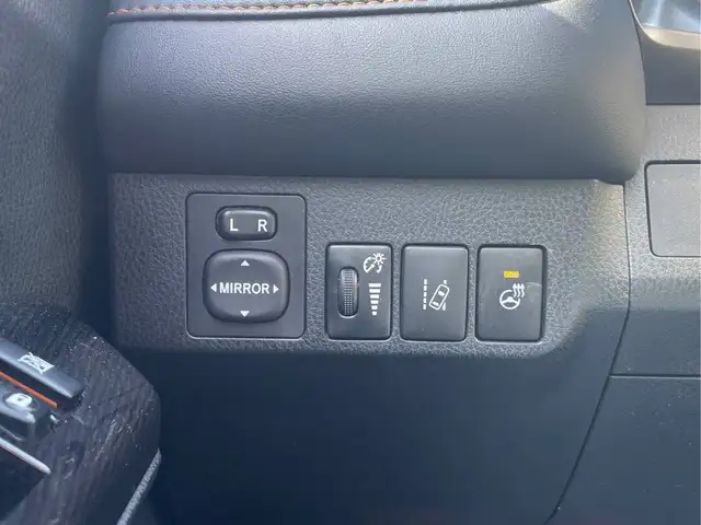 2017 Toyota RAV4 Hybrid AWD No Accident - Photo 14