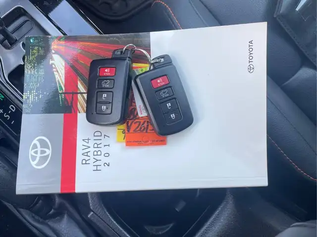 2017 Toyota RAV4 Hybrid AWD No Accident - Photo 16