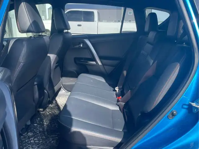 2017 Toyota RAV4 Hybrid AWD No Accident - Photo 17