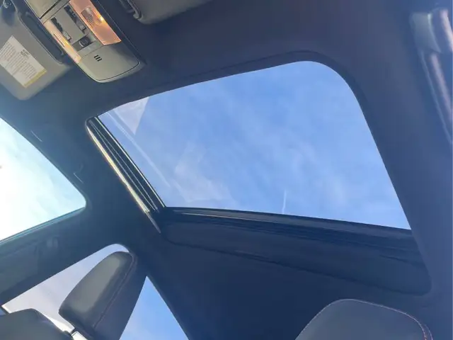 2017 Toyota RAV4 Hybrid AWD No Accident - Photo 18