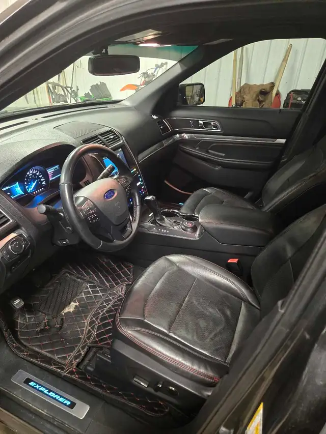 2017 Ford Explorer SPORT AWD - Photo 5