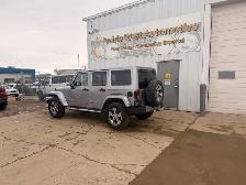 2016 Jeep Wrangler Unlimited Sahara 4WD - Photo 18