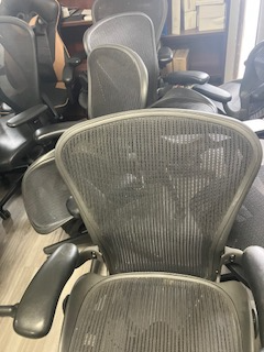 Herman Miller Aeron chairs available - Photo 4