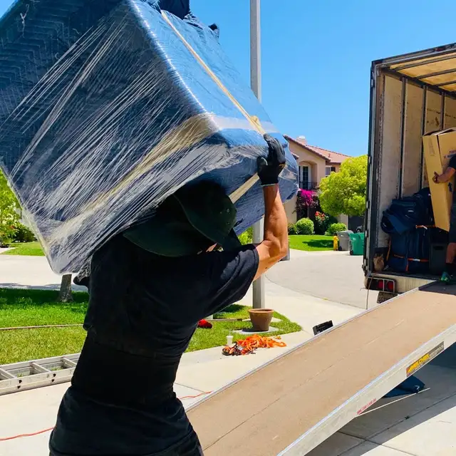 $39/Hour⭐️CrowWay Movers⭐️Short Notice ok ! 437-855-4445 - Photo 7