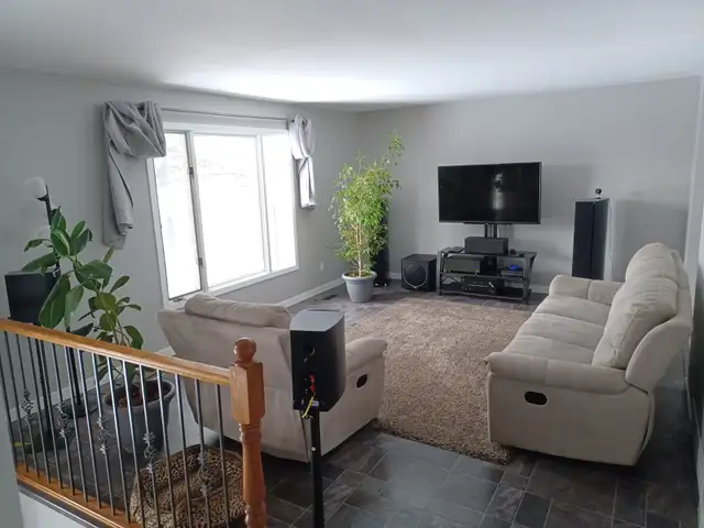 Room for rent in house close to U of L - Photo 3