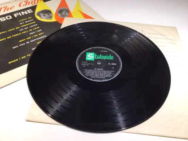 Classic vinyl The Chiffons- 1963 record - Photo 5