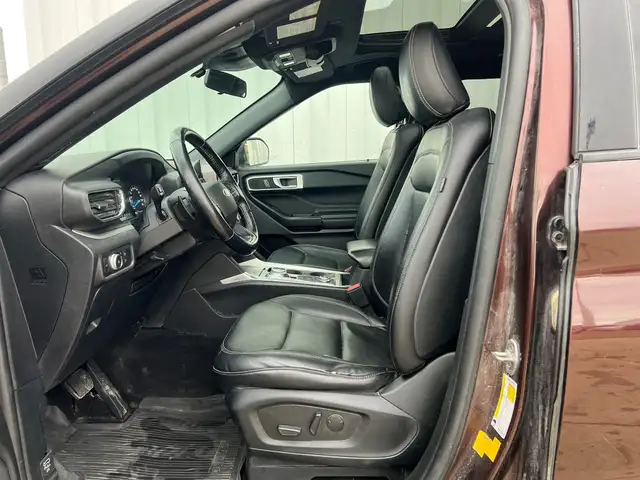2020 Ford Explorer XLT AWD - 7 Passenger - Photo 10