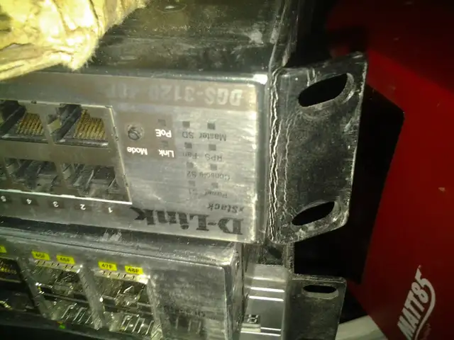 D-Link DGS-3120-48PC 48-Port xStack PoE 48 gig 4 x10gbe compare - Photo 2