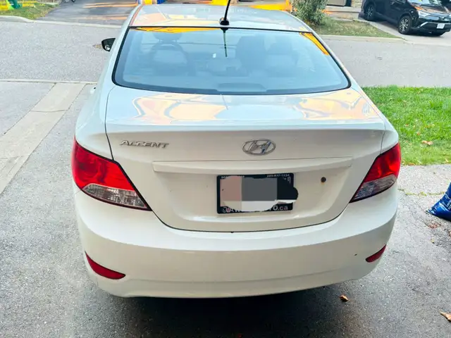 Hyundai Accent 2013 - Photo 3