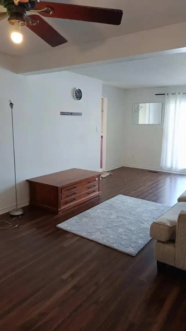 3 bedroom house avalible for rent with 3 car parking 2599 - Photo 2