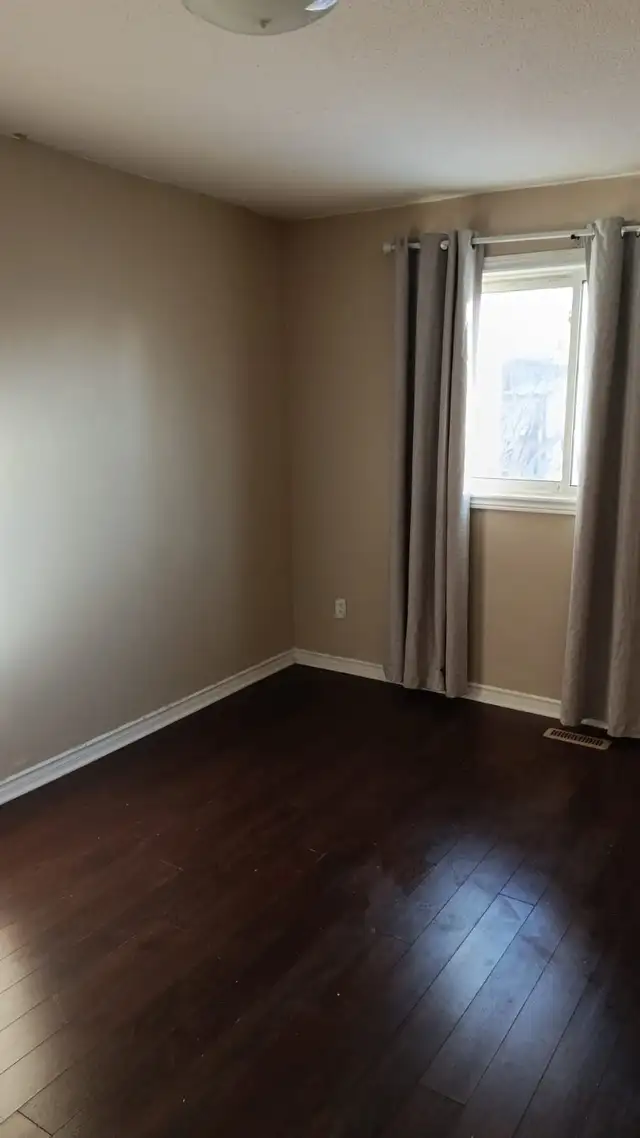 3 bedroom house avalible for rent with 3 car parking 2599 - Photo 5