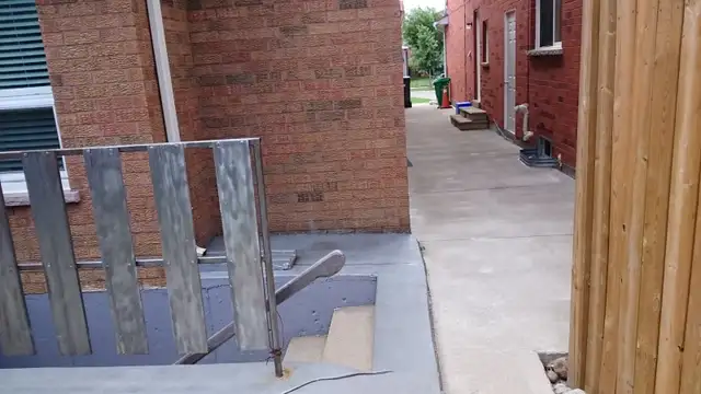 Great Basement Apartment Fully furnished in Mississauga - Photo 2