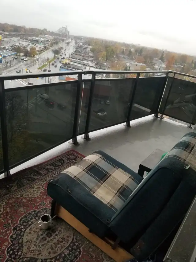 Cozy and bright room for rent in Scarborough - Photo 8