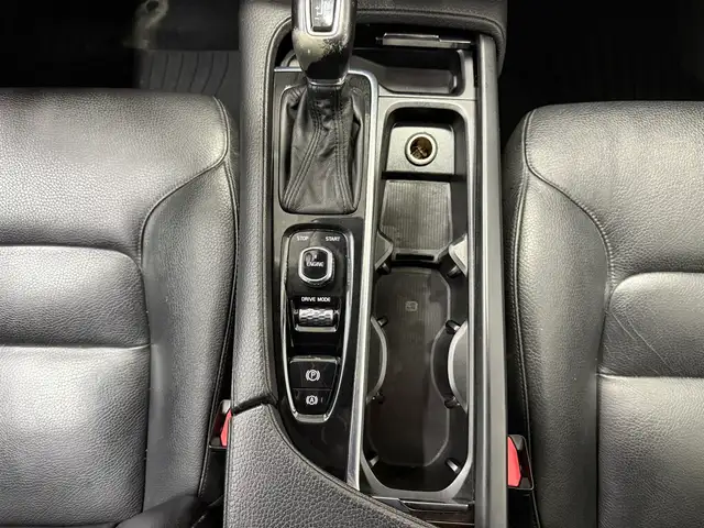 2016 Volvo XC90 T6 MOMENTUM AWD | HTD LTHR STS\\STR WHEEL - Photo 33