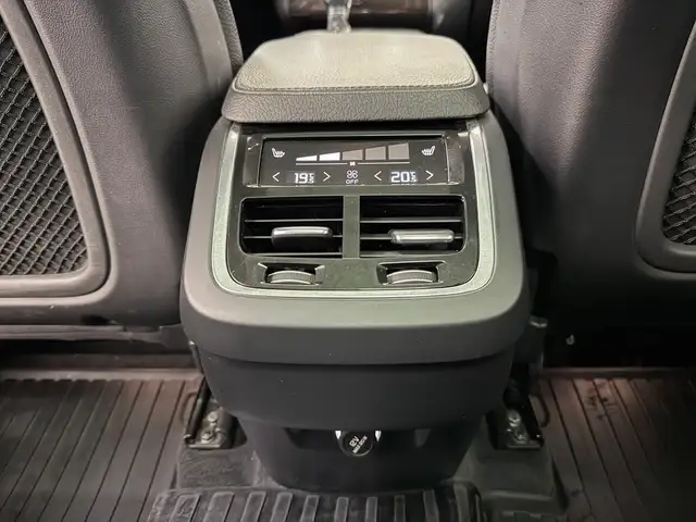 2016 Volvo XC90 T6 MOMENTUM AWD | HTD LTHR STS\\STR WHEEL - Photo 39
