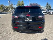 2023 Jeep Compass Limited RED-Edition / 4x4 / FULLY EQUIPPED - Photo 6