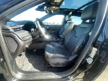 2023 Jeep Compass Limited RED-Edition / 4x4 / FULLY EQUIPPED - Photo 14