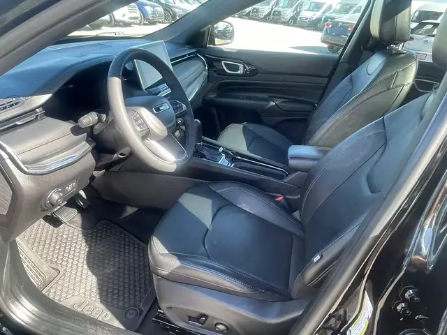 2023 Jeep Compass Limited RED-Edition / 4x4 / FULLY EQUIPPED - Photo 15