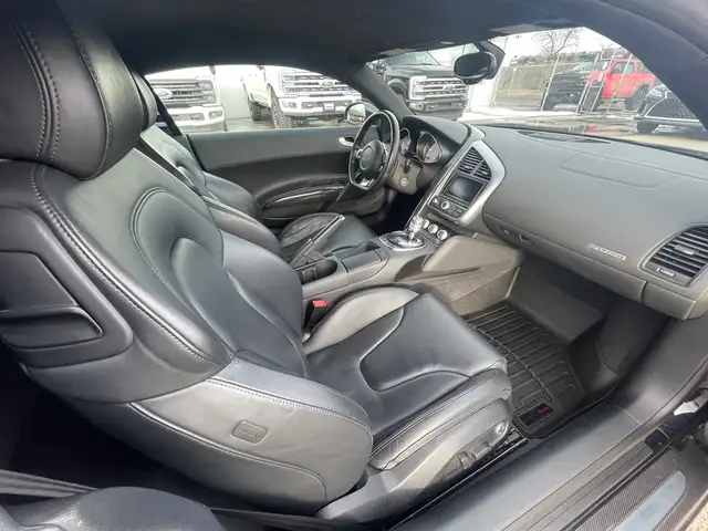 2010 Audi R8 4.2L Quattro/Navi/Premium & Carbon Blade/Sigma pk - Photo 13