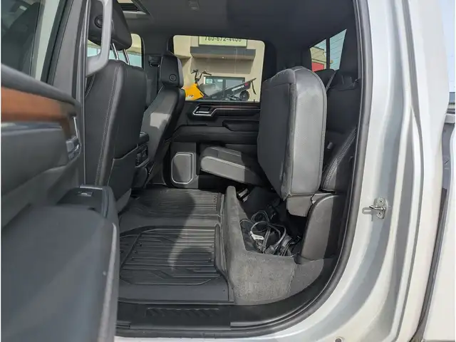 2024 GMC Sierra 3500HD Denali 6.6L V8/Touch Nav/Sunroof/Camera - Photo 20