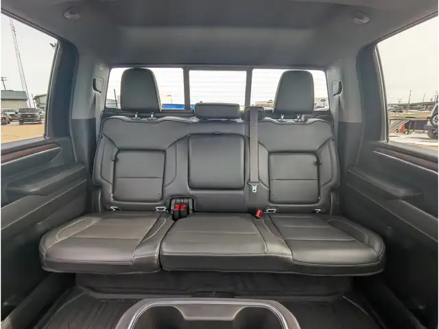 2024 GMC Sierra 3500HD Denali 6.6L V8/Touch Nav/Sunroof/Camera - Photo 22