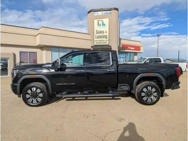 2024 GMC Sierra 3500HD Denali Diesel/Nav/Sunroof/Camera - Photo 2