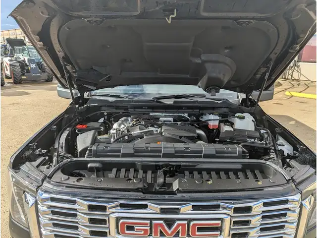 2024 GMC Sierra 3500HD Denali Diesel/Nav/Sunroof/Camera - Photo 6