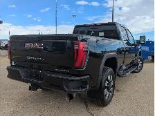 2024 GMC Sierra 3500HD Denali Diesel/Nav/Sunroof/Camera - Photo 10