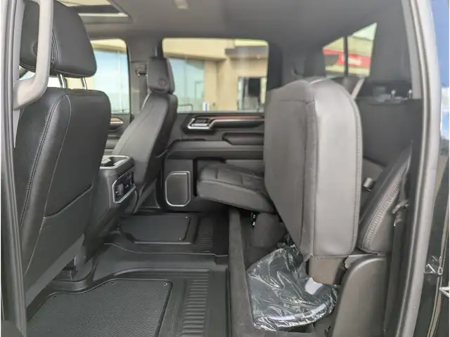 2024 GMC Sierra 3500HD Denali Diesel/Nav/Sunroof/Camera - Photo 20