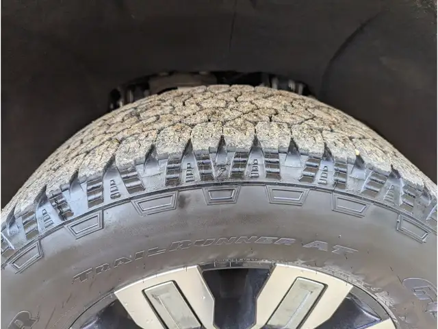 2024 GMC Sierra 3500HD Denali Diesel/Nav/Sunroof/Camera - Photo 28