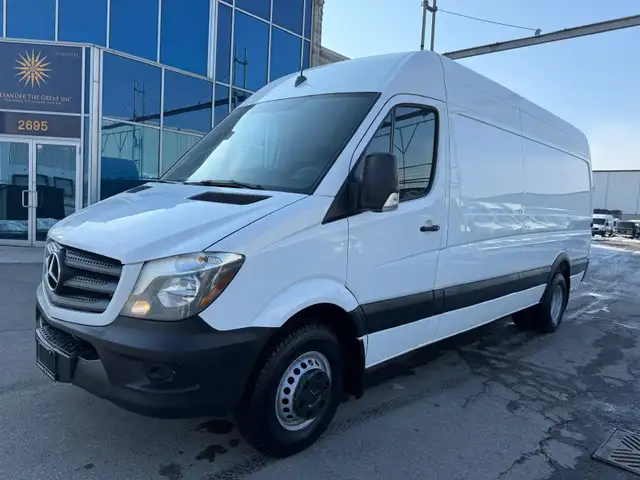 2017 Mercedes-Benz Sprinter Cargo Van 170WB - DUALLY