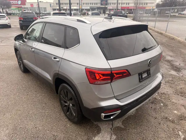 2024 Volkswagen Taos Comfortline Apple CarPlay & Android Auto - Photo 6