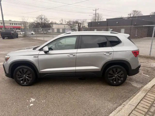 2024 Volkswagen Taos Comfortline Apple CarPlay & Android Auto - Photo 7