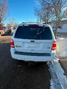 2011 Ford Escape, Remote Start, good condition, owned since 2013 - Photo 3