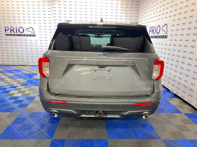 2021 Ford Explorer - Photo 4
