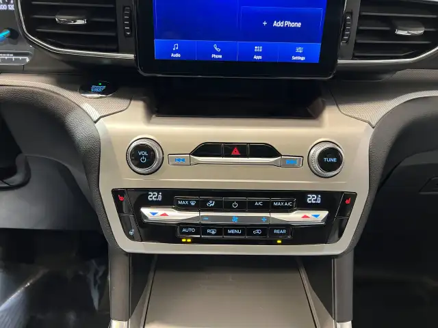 2021 Ford Explorer - Photo 19