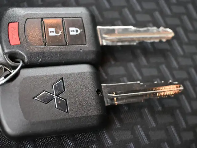 2020 Mitsubishi Eclipse Cross ES AWD Android Auto / Apple CarPla - Photo 7